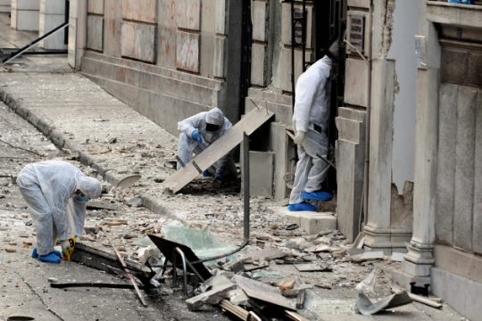 Ο πολιτικός κόσμος καταδικάζει την επίθεση στον ΣΕΒ