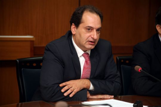 Αγώνας δρόμου για να μη χαθεί το ΕΣΠΑ