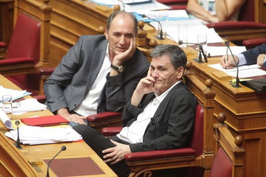Μπρος η συμφωνία και πίσω το ασφαλιστικό