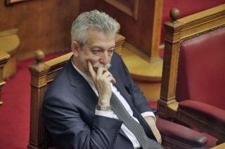 Τώρα ή ποτέ!