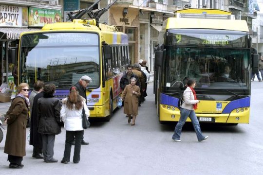 Απαντούν με αλλαγή διοίκησης