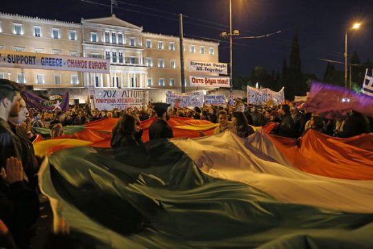 «Για να σας κάνουμε τη σωστή προπαγάνδα»