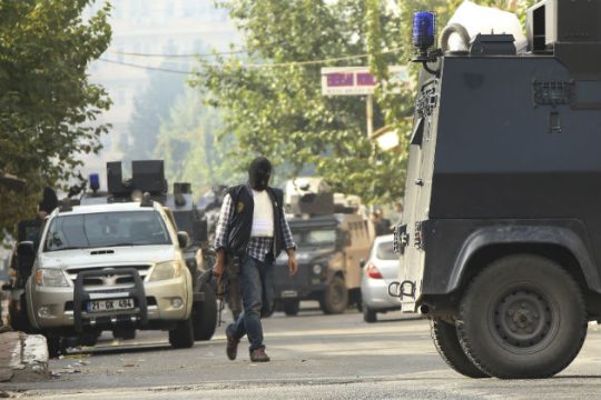 Ανατινάχτηκε καμικάζι νότια της Τουρκίας