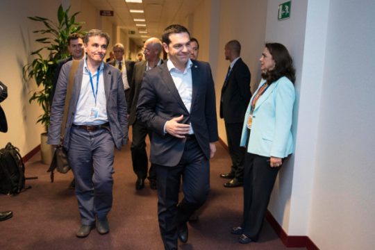 Καλά λόγια, αλλά όχι χρήματα από το Eurogroup