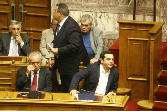 Με απώλειες πέρασε το πολυνομοσχέδιο