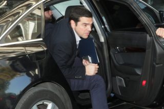 Με μάρτυρα τον Μάρτιν Σουλτς στη διάσκεψη κορυφής