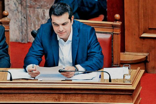 Το Μαξίμου σφίγγει τα δόντια