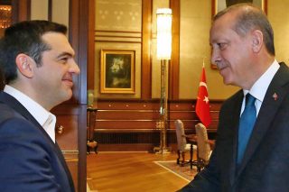 Στην Τουρκία μέσω… Ελλάδας η «βρόμικη δουλειά» της Ε.Ε.