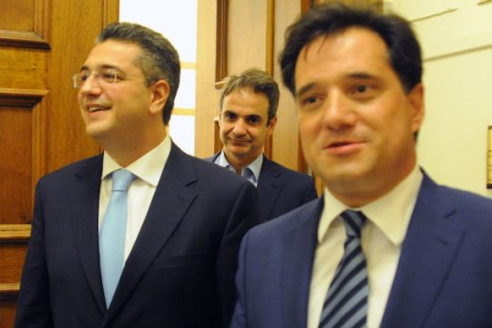 Τα τελευταία όπλα των δελφίνων πριν τη μάχη