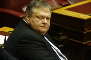 Γιατί κινδυνολογεί ο τέως αρχηγός του ΠΑΣΟΚ;
