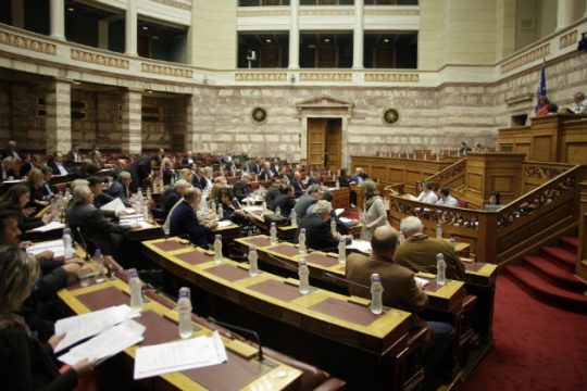 «Πράσινο φως» από τις επιτροπές για το πολυνομοσχέδιο