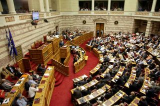 Καταγγέλλουν σκάνδαλο ΠΑΣΟΚ και Ποτάμι