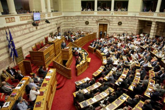 Καταγγέλλουν σκάνδαλο ΠΑΣΟΚ και Ποτάμι