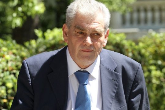 Κατάργηση της διάταξης για τα δάνεια κομμάτων εξήγγειλε ο Παπαγγελόπουλος