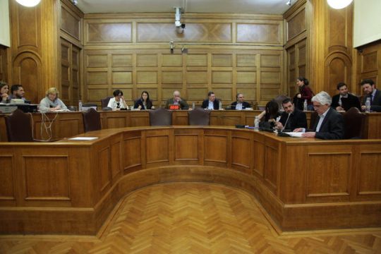 Πέρασε, παρά την κυβερνητική ασυμφωνία