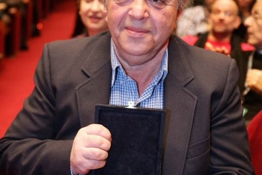 Ο Σταύρος Τσιώλης επιστρέφει
