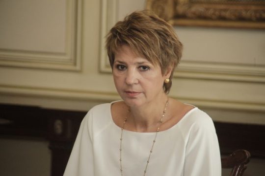 Πέφτουν τώρα οι τόνοι