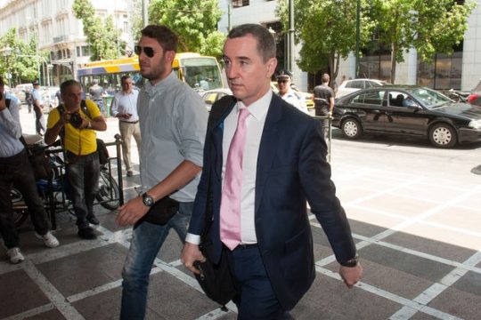 Ούτε τροπολογία χωρίς τους θεσμούς