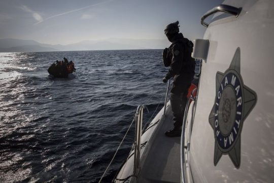 Ούτε καν «κοινές περιπολίες» στο Αιγαίο, απλώς… μουσαφίρηδες