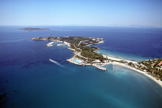 Σήμερα υπογράφουν την πώληση του «Αστέρα»