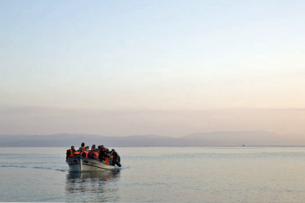 Συνελήφθη αλλοδαπός με δεκάδες πλαστές κάρτες παραμονής