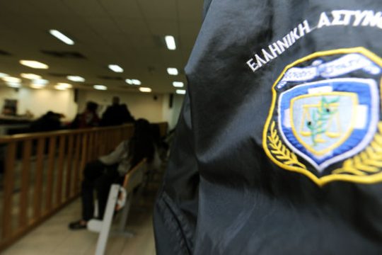 Καρυδομάτης όπως… Κασιδιάρης [4-12-2015]
