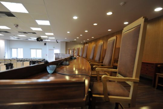 «Νουθεσίες» εισαγγελέων στην κυβέρνηση