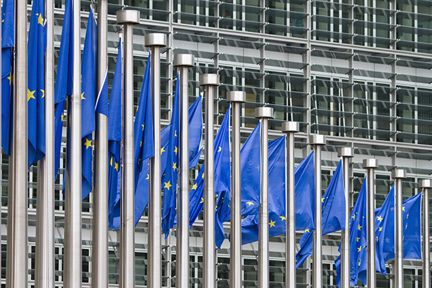 Η Ελλάδα υπό εκβιασμό, οι υπόλοιποι μόνο εθελοντικά