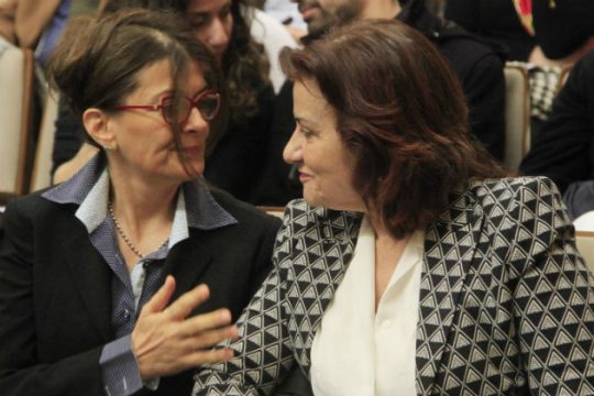 Θέσεις εργασίας και πρόγραμμα ανθρωπιστικής κρίσης στο προσκήνιο