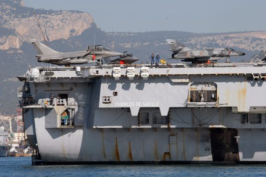 Πρόσω ολοταχώς για τη Συρία