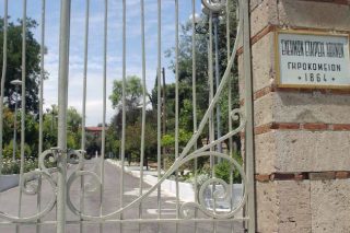 Ηλικιωμένοι όμηροι του… ανελκυστήρα