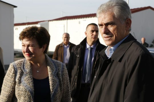 Ξεκινάει η επιδότηση ενοικίου για 20.000 πρόσφυγες