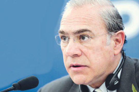 «Το ελάχιστο εγγυημένο εισόδημα βοηθά στην εκρίζωση της φτώχειας»
