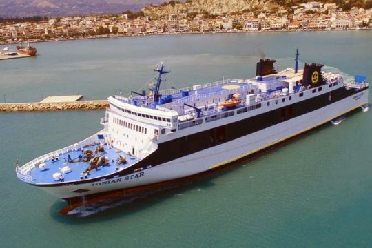 Ναυμαχία για το «Ιonian Star»