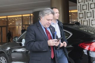 Κατάργηση 15ετίας ζητούν οι δανειστές