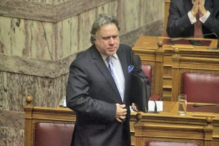 Επιστρέφεται ως ανεπίδεκτο γνώμης