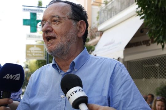 «Η Ελλάδα μετατρέπεται σε γερμανική τουριστική αποικία»