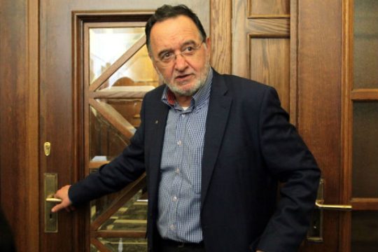 «Μέτωπο για να φύγει η τρόικα το 2016» εύχεται η ΛΑ.Ε.