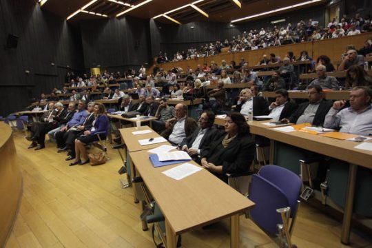 Εξακολουθεί να διχάζει τη ΛΑ.Ε. η Περιφέρεια Αττικής