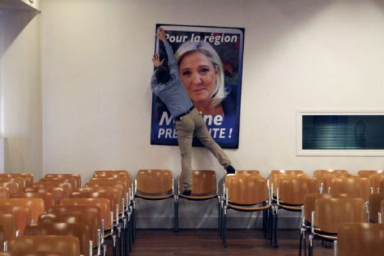 Η Γαλλία πολιτικά παραμένει Γαλλία