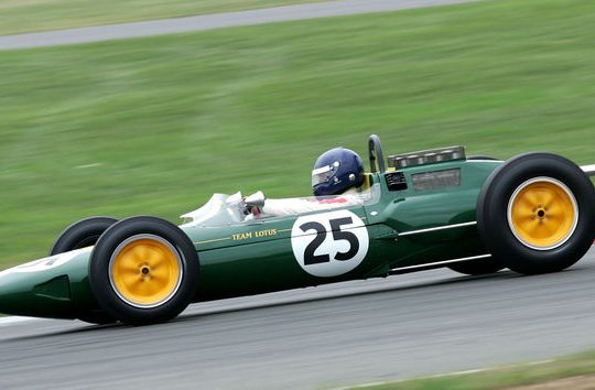 Η Renault επιστρέφει στη F1, εξαγοράζοντας τη Lotus
