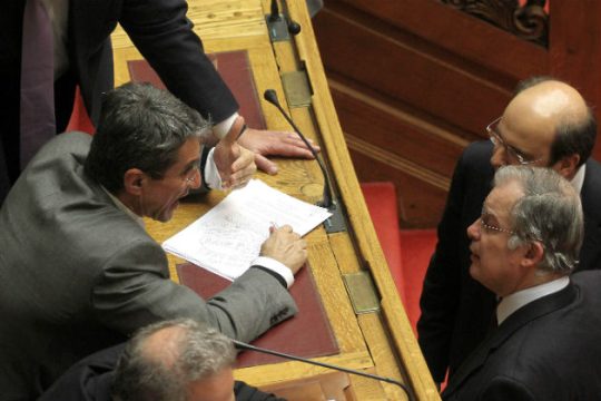«Κόντρα» για τα Μάρμαρα του Παρθενώνα στη Βουλή