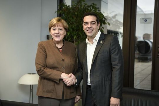 Παράπονα Τσίπρα στην καγκελάριο