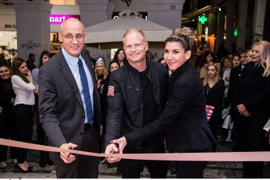 Λαμπερά εγκαίνια για το νέο PANDORA Concept Store στην Ερμού