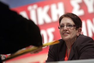 Ιστορίες που δεν δένουν…