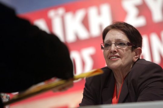 Ιστορίες που δεν δένουν…