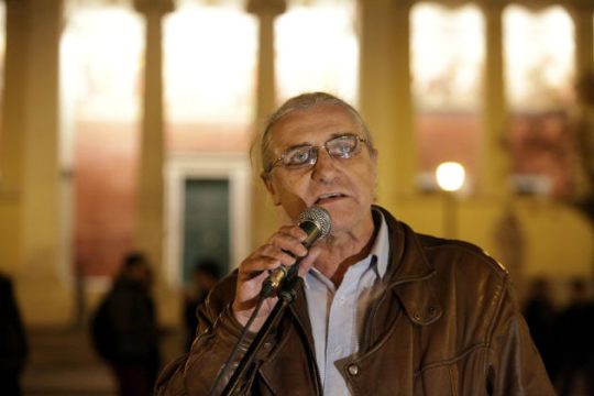 Στο εδώλιο για μια… συνέντευξη Τύπου