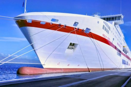 Λαχτάρα για 781 επιβάτες του «CRUISE EUROPA»