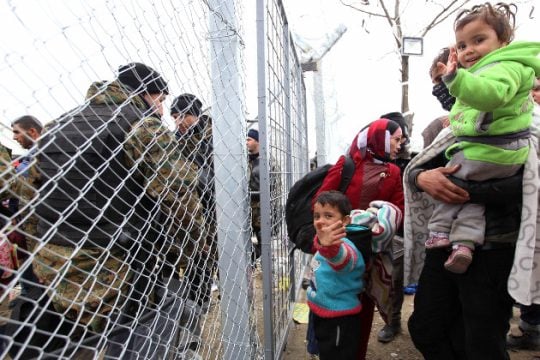 Η αλληλεγγύη γκρεμίζει σύνορα και φράχτες