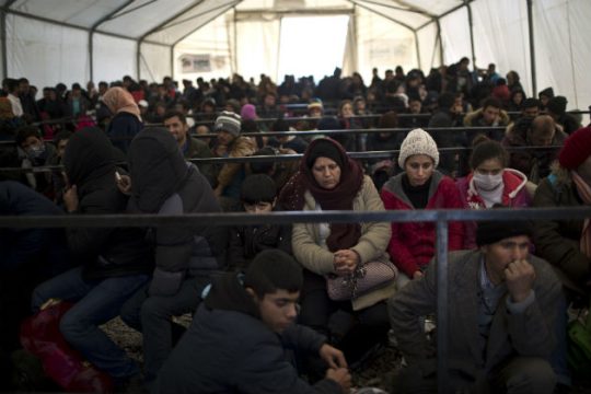 Ασυλο μόνο μετά από συνέντευξη
